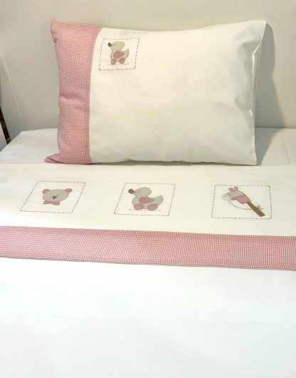Lençol de Berço com 3 peças Brinquedo Rosa