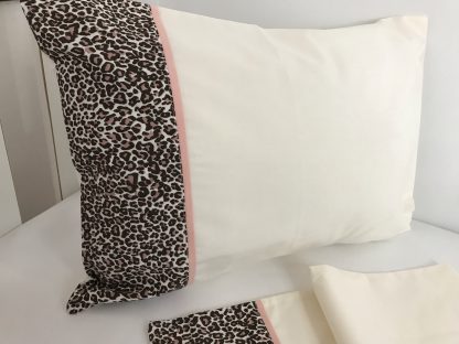 Fronhas estampadas de Oncinha - Image 5